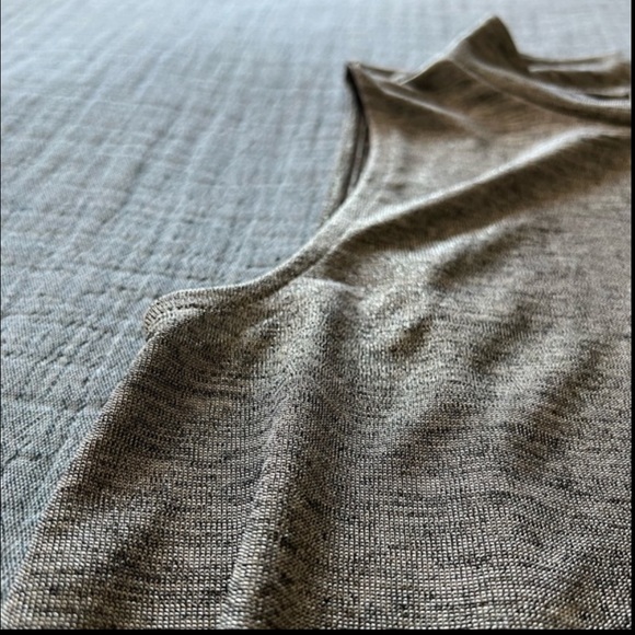 Loft - Matalic Knit Tank -XS - Picture 8 of 8